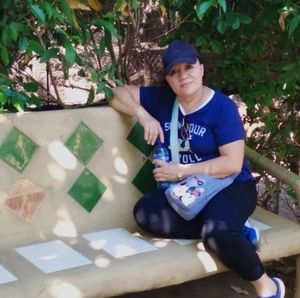 Meet your Posher, Migdalia